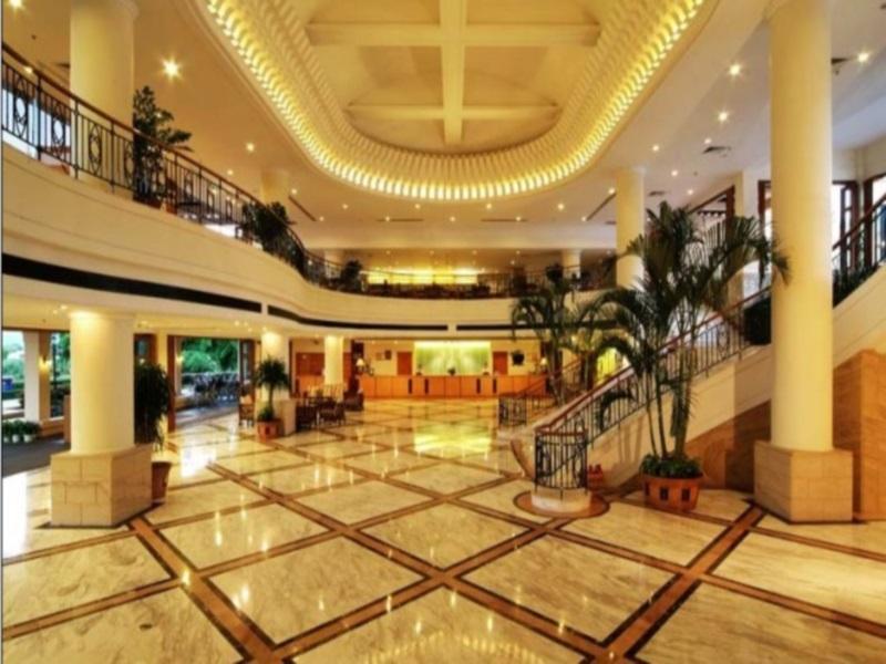 Golden Palm Resort Sanya Bagian luar foto